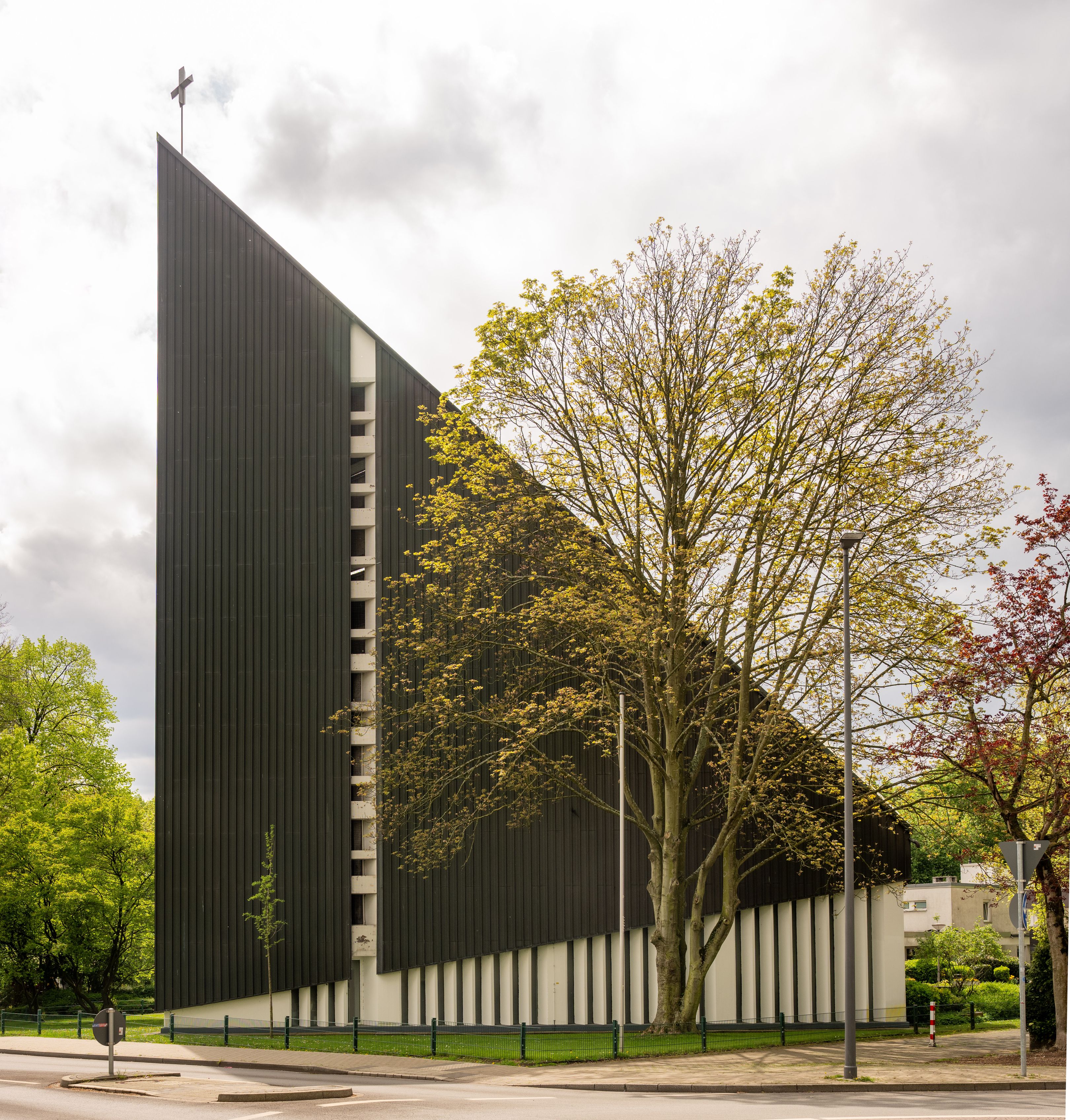 0006_Manifesta_Ruhr_Spielstaetten_DR28689.jpg