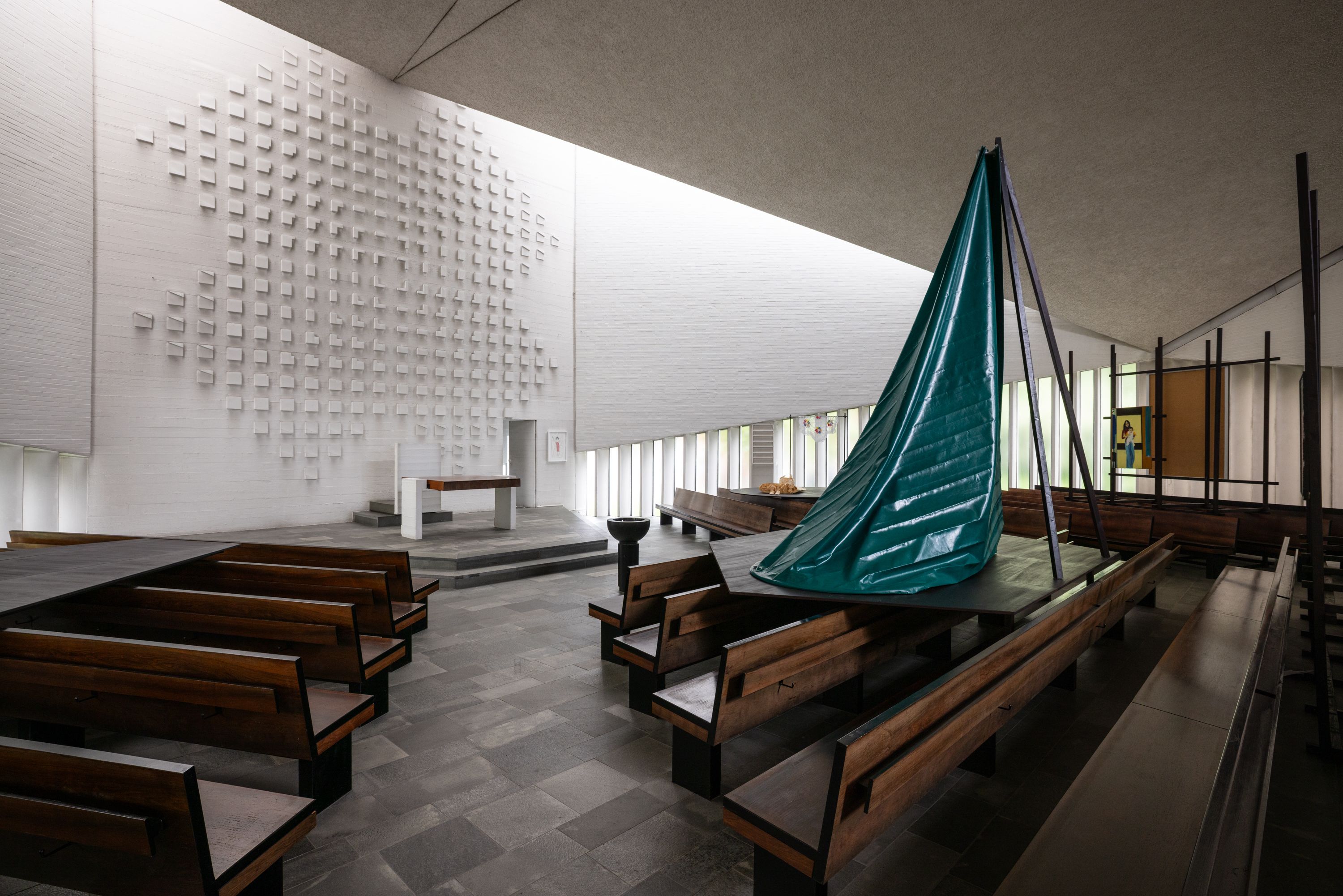 Manifesta_16_Thomaskirche_ph_Ivan_Erofeev-IVER0284.jpg